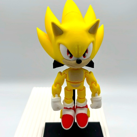 Articulated Super Sonic 3D-Printed Fidget Toy Fun Collectible Str… - Picture 1 of 3
